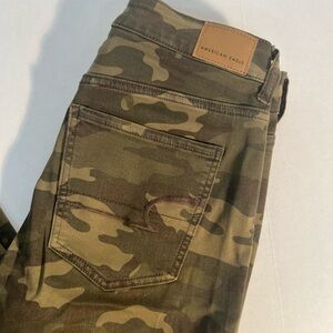 American Eagle Outfitters Camouflage Jeans Stretch 6 xshort Next Level